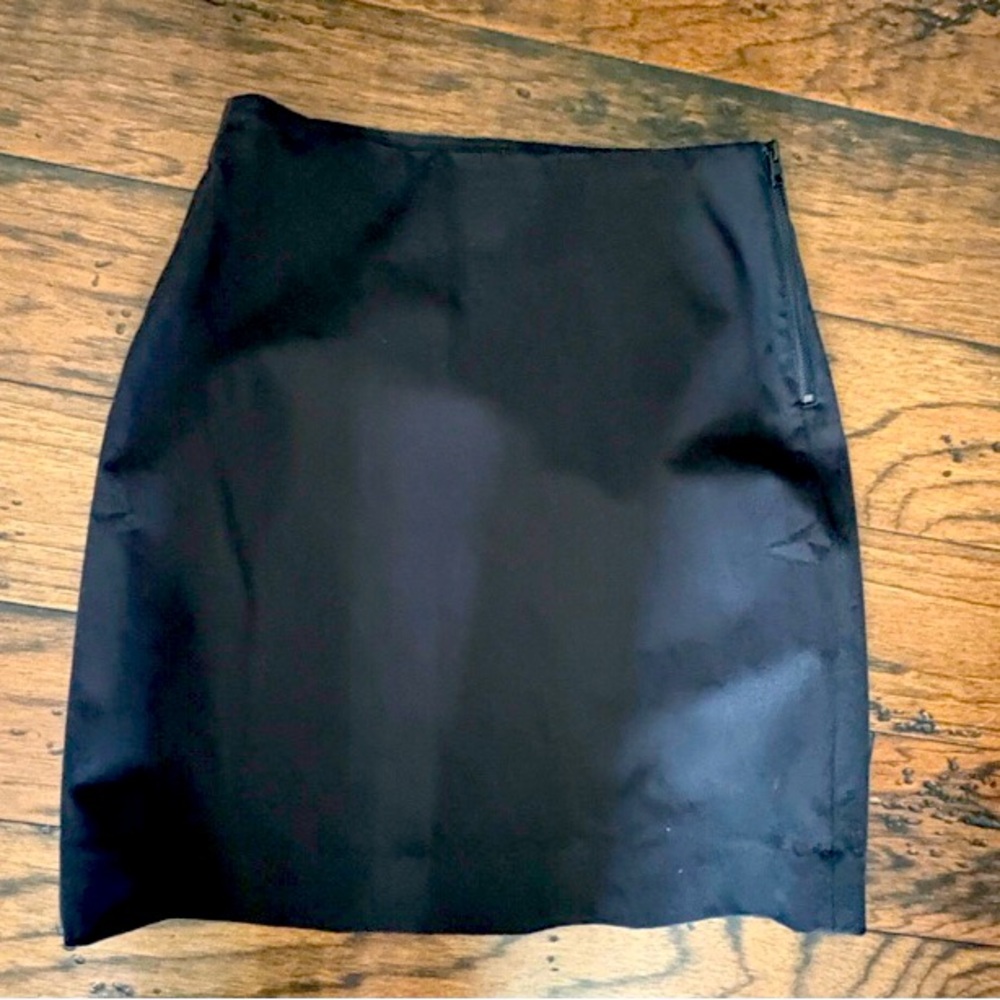 Everlane, work skirt, Size 0, Black
